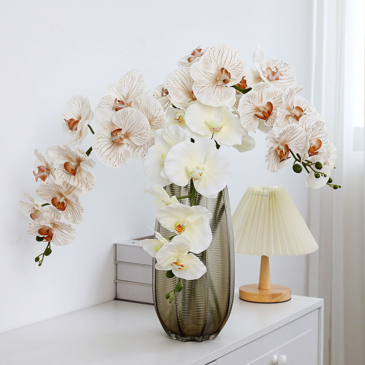Lot de 2 Orchidées Phalaenopsis Artificielles 102cm, Grandes Tiges Florales au Toucher Réel, Décoration Vintage pour Vase, Intérieur, Mariage