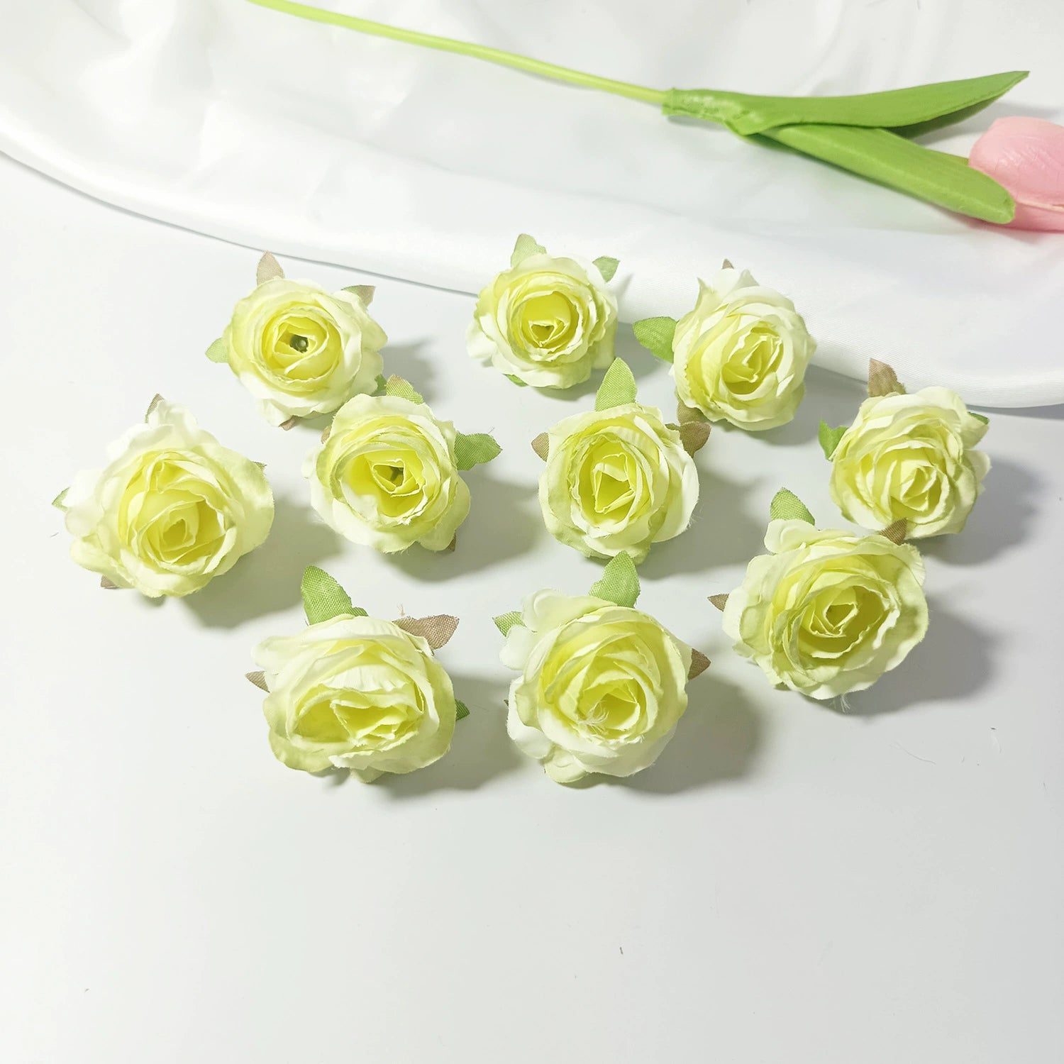 Lot Têtes de Mini Roses Artificielles 4cm, Fleur Qualité Supérieure pour DIY, Décoration Mariage Champêtre, Corsage, Bricolage Floral