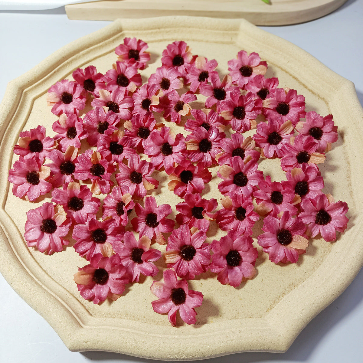 Petits Cœurs de Marguerite en Soie, 3,5 cm, Décorations Écologiques, Idéal pour Mariages, DIY, Décor de Maison, Cadeaux