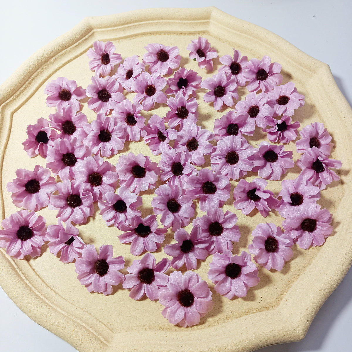 Petits Cœurs de Marguerite en Soie, 3,5 cm, Décorations Écologiques, Idéal pour Mariages, DIY, Décor de Maison, Cadeaux