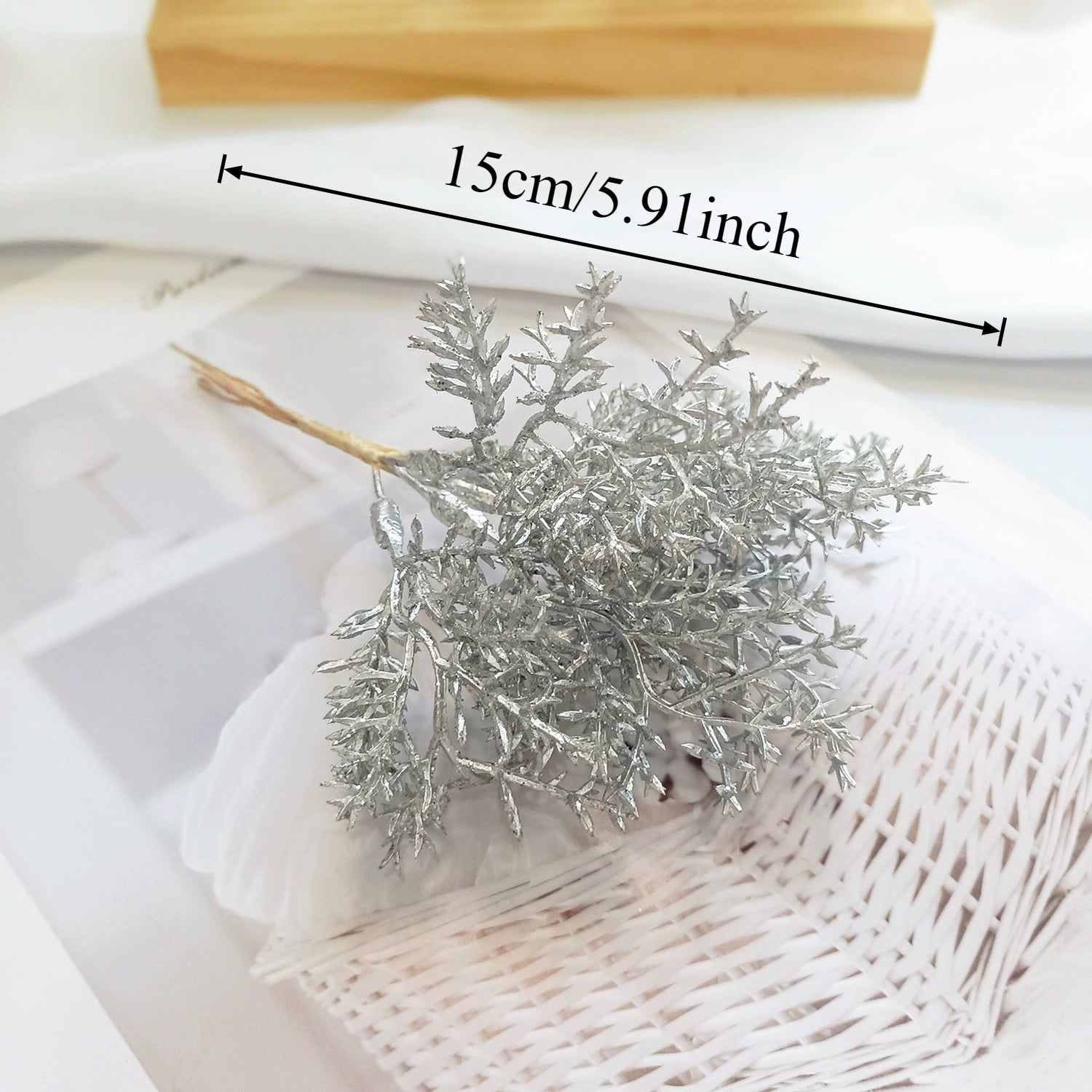 Petit Bouquet Artificiel Cèdre Doré 20 cm, Rameau de Pin pour DIY, Corsage Mariage, Décoration de Noël, Ambiance Élégante et Champêtre