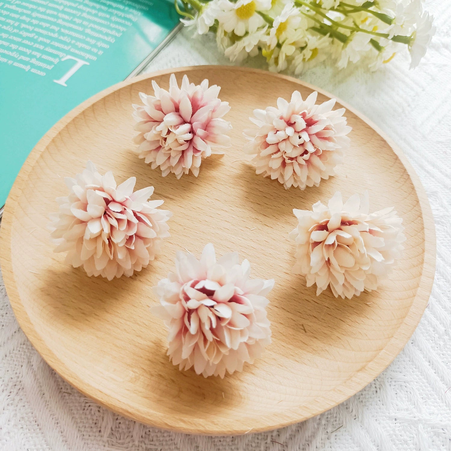 Têtes de Fleurs Sauvages Artificielles, Lot pour Bricolage DIY, 4 cm, Aspect Naturel et Charme Champêtre, pour Décoration, Mariage, Boutonnière