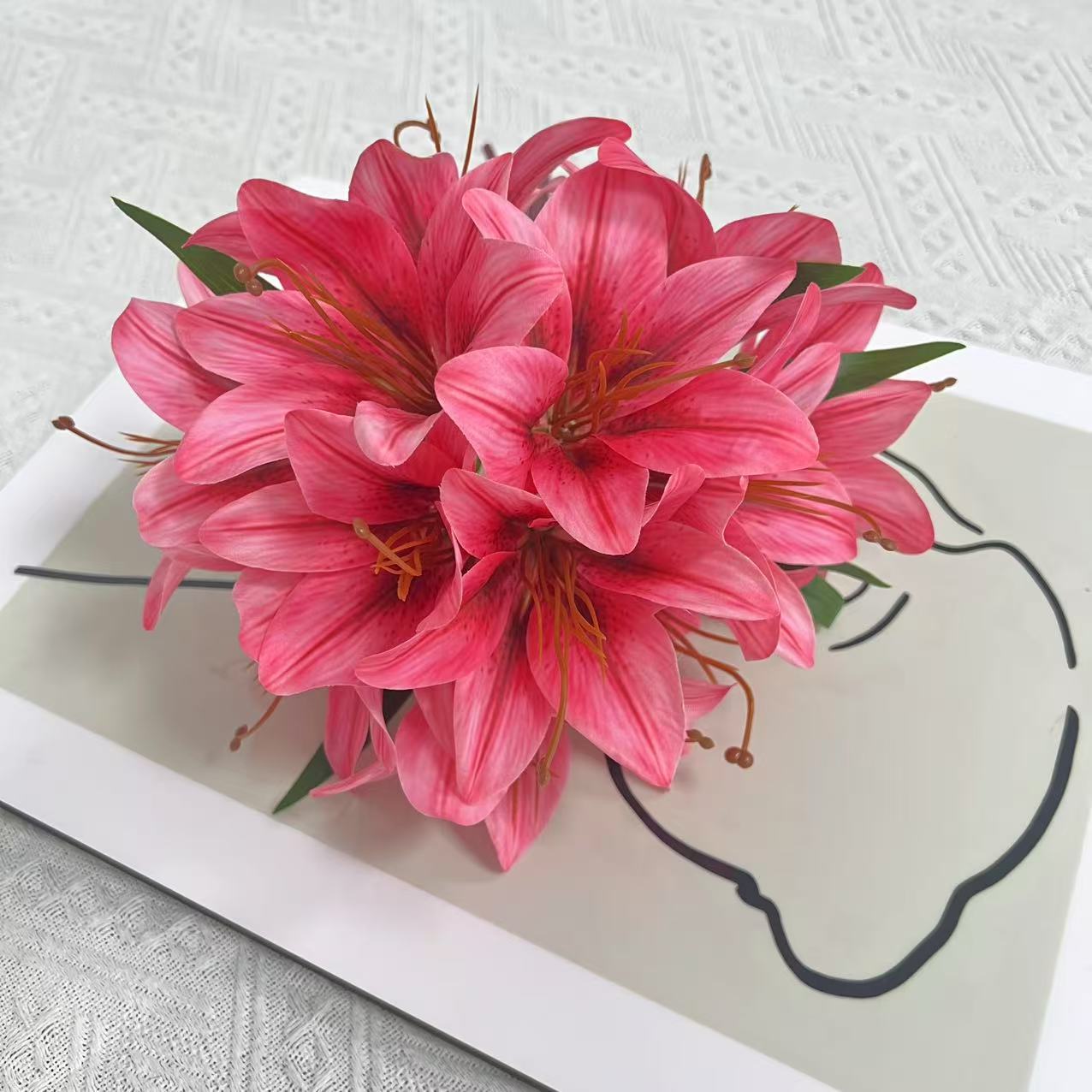 Bouquet de Lys Artificiels 30 cm, Fleurs en Soie au Rendu Naturel, pour Vase, Décoration Maison, Mariage, Ambiance Bohème et Champêtre