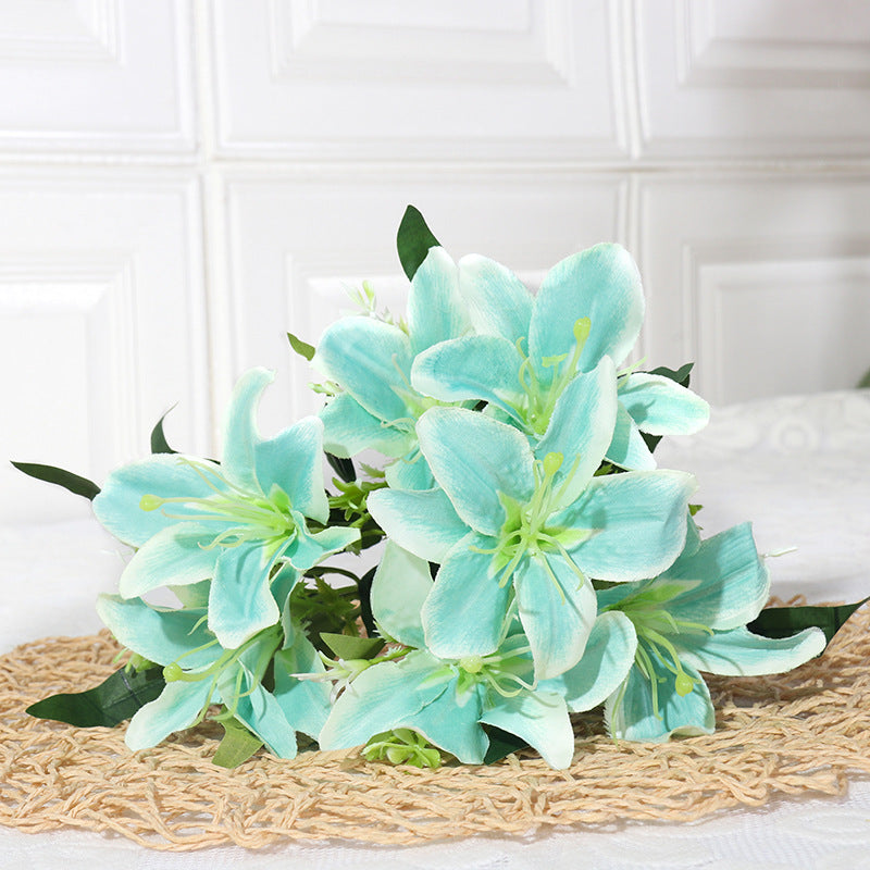 Bouquet de Lys Artificiels en Soie - 7 Fleurs, 35 cm, Décoration Élégante pour Mariage, Intérieur, Extérieur, Cimetière