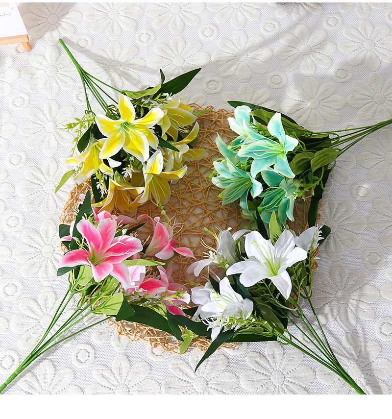Bouquet de Lys Artificiels en Soie - 7 Fleurs, 35 cm, Décoration Élégante pour Mariage, Intérieur, Extérieur, Cimetière