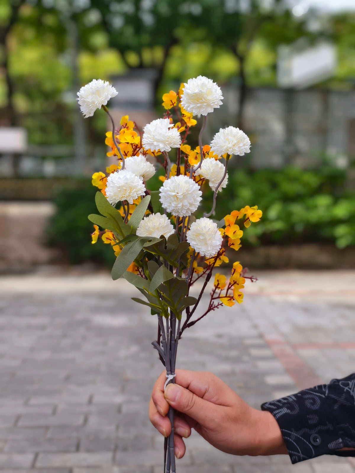 Bouquet de chrysanthèmes pompons et gypsophiles artificiels, 42 cm, tissu soyeux