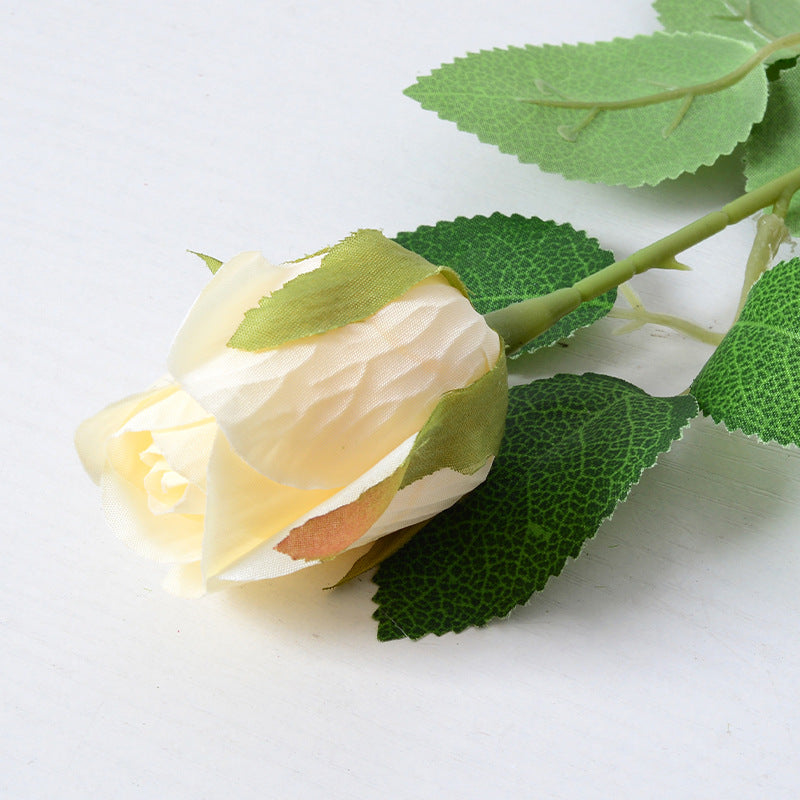 50 cm Boutons de rose artificiels sur tiges – Fleurs factices pour décoration de mariage et d'intérieur