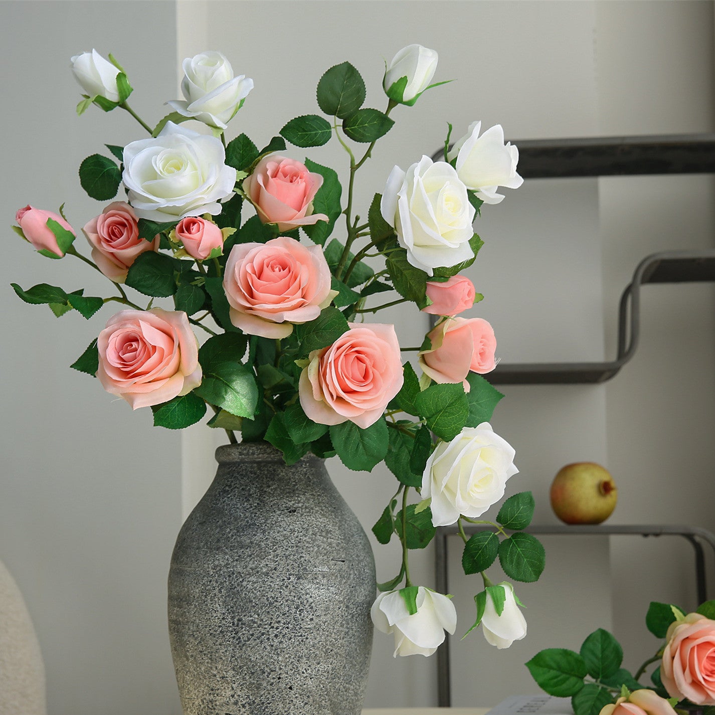 55 cm Fleur artificielle Rose Alice à 3 têtes Pour décoration intérieure, bouquets de mariage et centres de table