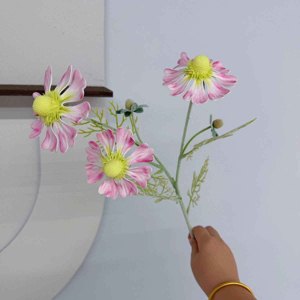 Bouquet artificiel chrysanthème 3 têtes, haut. 59 cm, décor élégant salon mariage extérieur