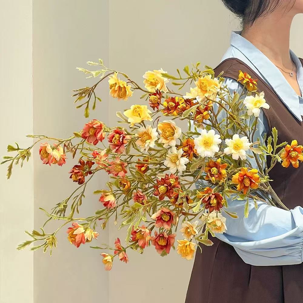 Fleur artificielle Marguerite, tige unique avec 9 fleurs, 84 cm, style rétro, polyester soyeux, décoration intérieure