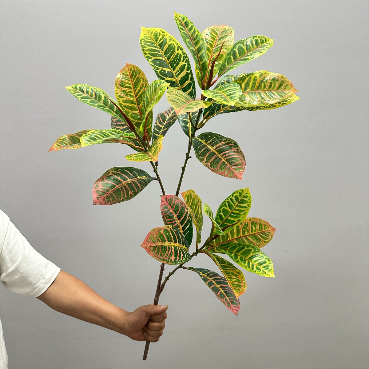 Plante Artificielle Croton, 64 cm, Décoration Intérieure et Extérieure, Style Nordique et Champêtre