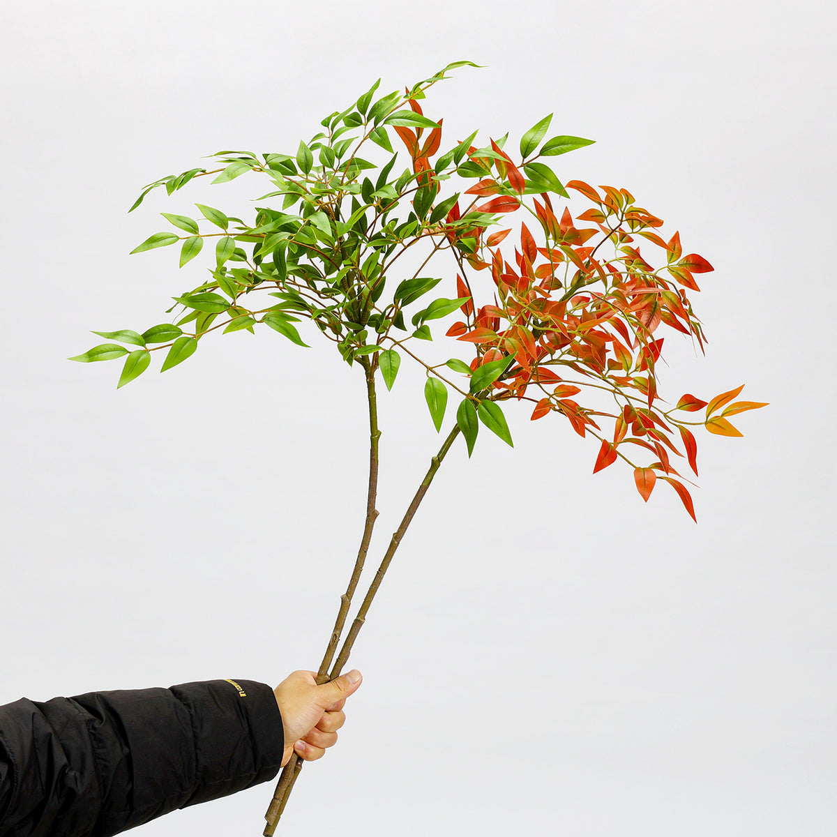Branche de Nandina Simulée, 110 cm, Tissu Velours, Décoration Intérieure Élégante
