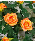 Rose artificielle murale pendante - 90 cm - Avec plateau suspendu tressé en rotin | Parfaite pour la décoration intérieure et de jardin